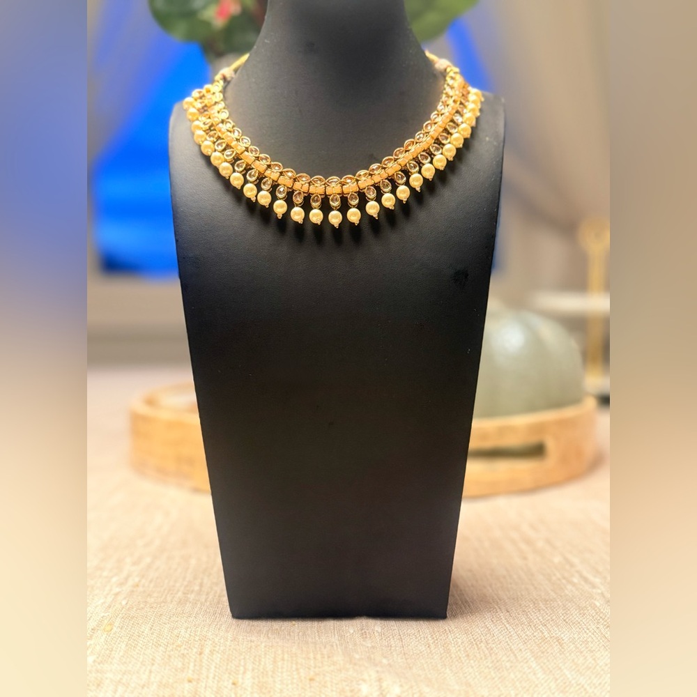 Elegant Gold and nude pink Necklace with Pearl earrings